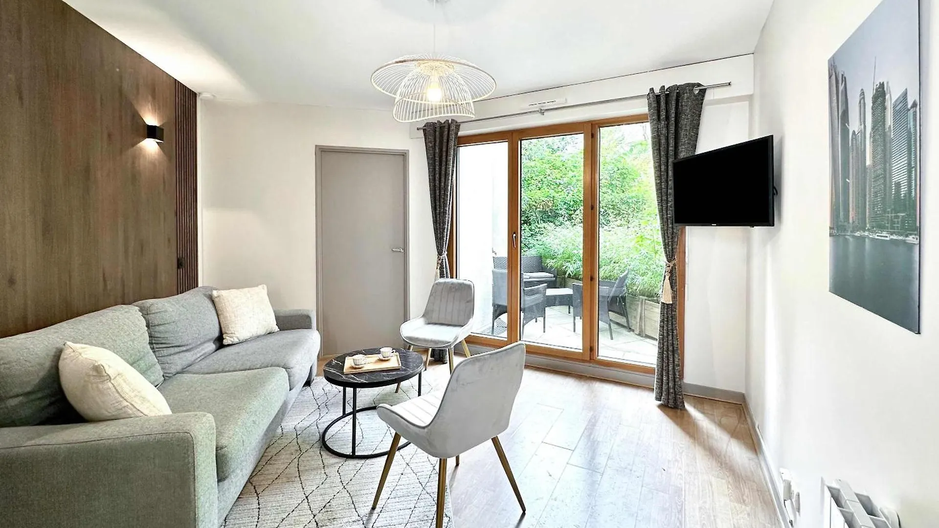 Studio With Terrace In Porte De Versailles Paris